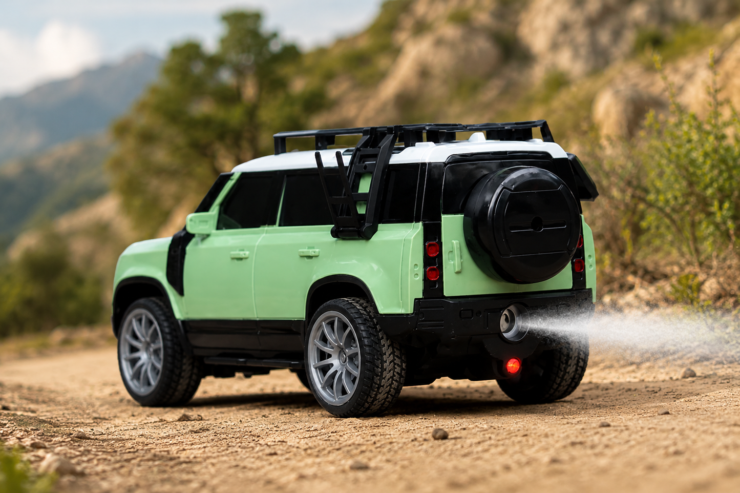 RC Spray Mist SUV Defender Car with Remote Control, +3 Years